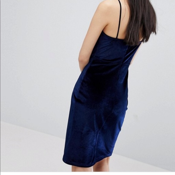 stradivarius Dresses & Skirts - STRADIVARIUS BLUE VELVET DRESS